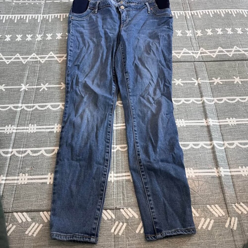 Gap Maternity 30R Skinny Jeans